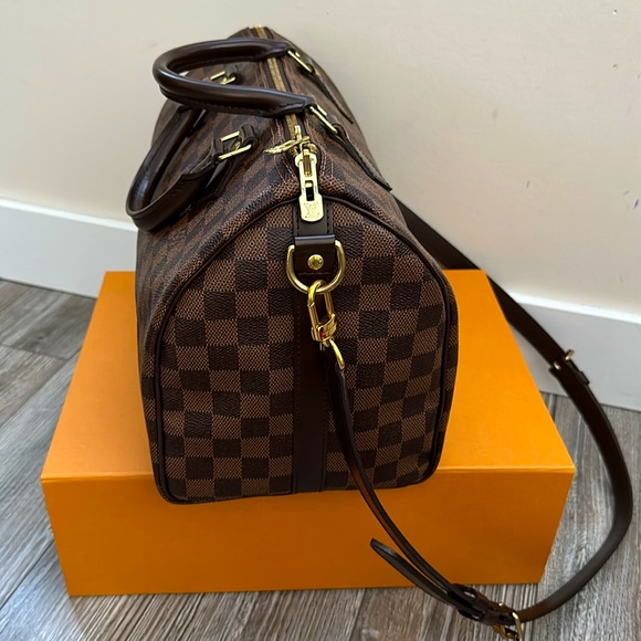 Sold‼️ Authentic Louis Vuitton Speedy Bandouliere 30 - Picture 3 of 14